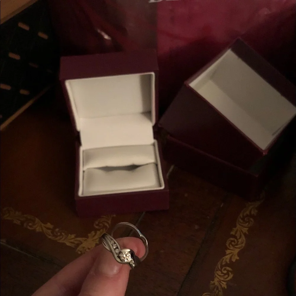 Diamond ring - Picture 5 of 16